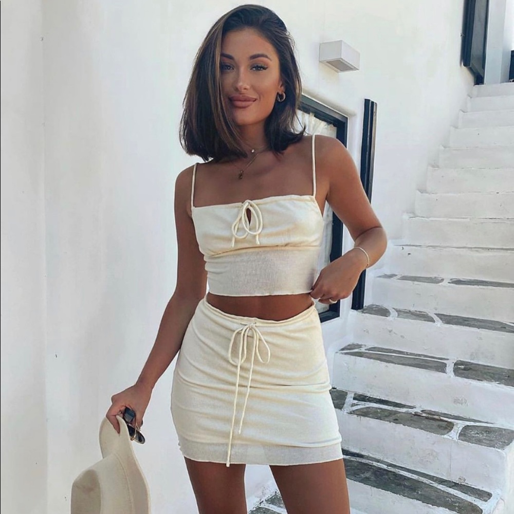 White fox boutique skirt set NWT